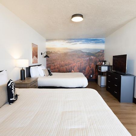 The Golden Spur Hotel Пангитч Экстерьер фото
